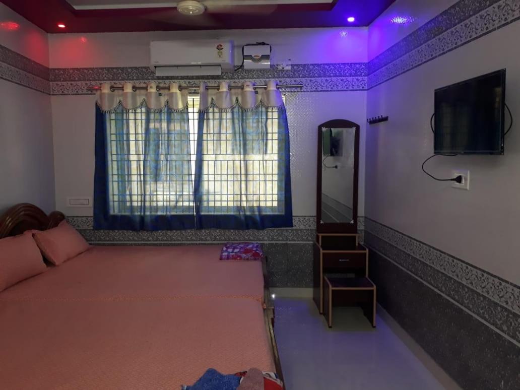 Sri Priya Lodge Dharmapuri Εξωτερικό φωτογραφία